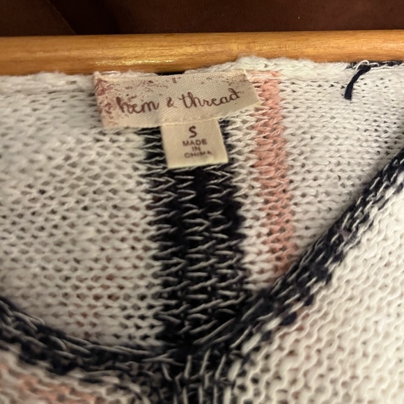 Lightweight cotton sweater size small - Picture 5 of 5